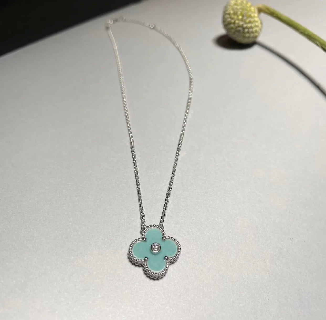 [LORA]CLOVER 1 DIAMOND LIGHT BLUE SILVER NECKLACE