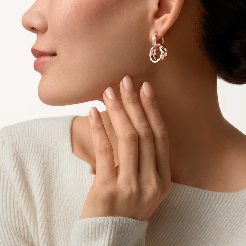 [LORA] LOVE 3.3MM DANGLE HALF DIAMOND EARRINGS