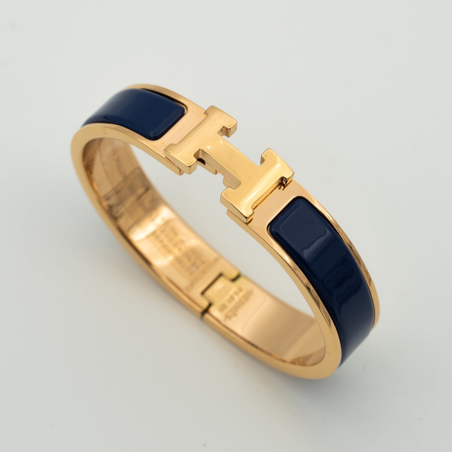 [LORA]H BLUE BRACELET