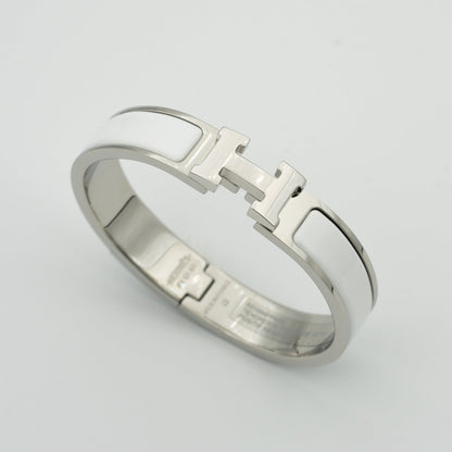 [LORA]H WHITE BRACELET