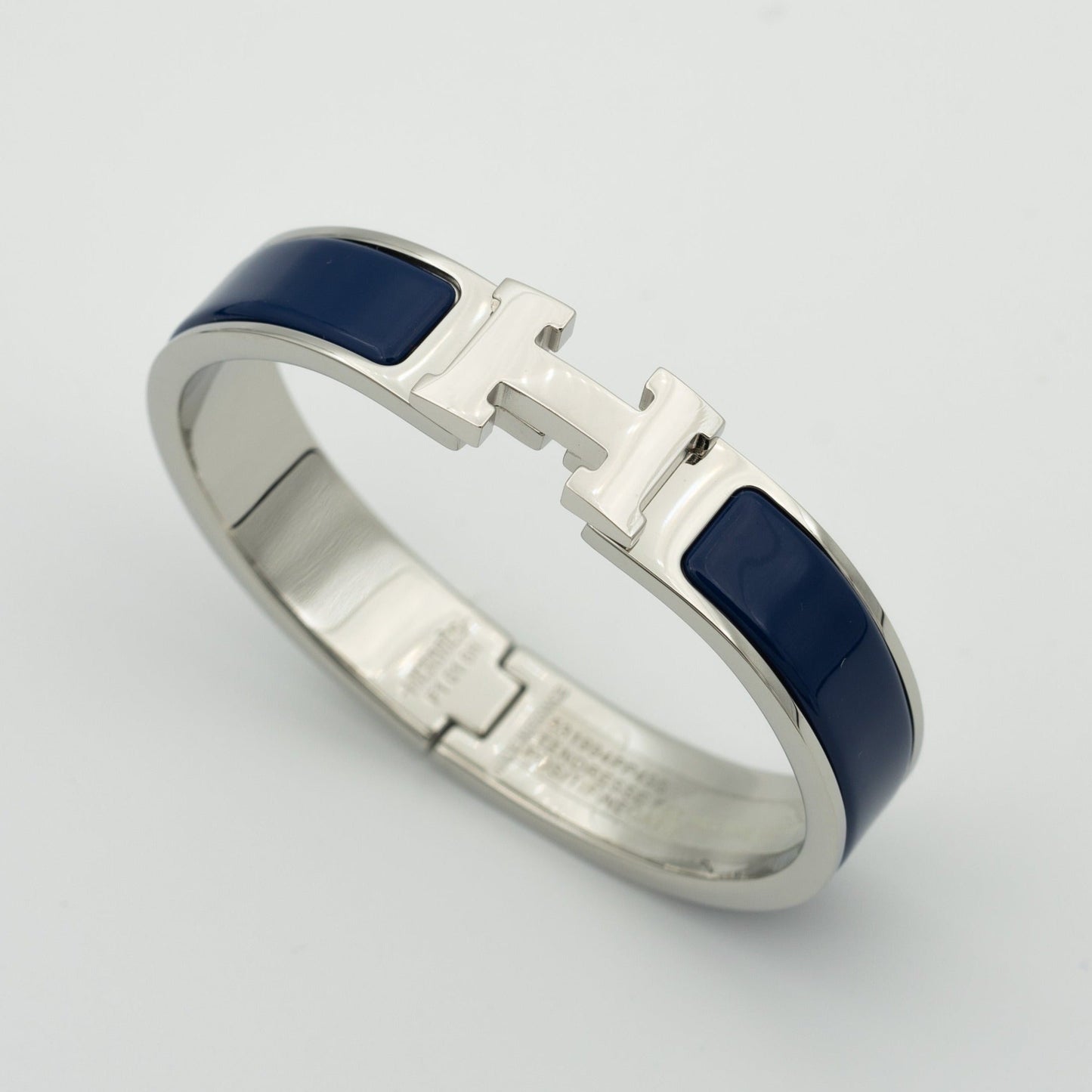 [LORA]H BLUE BRACELET