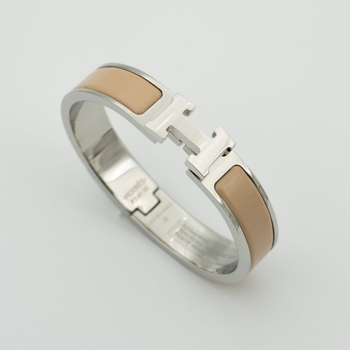 [LORA]H GREY BRACELET