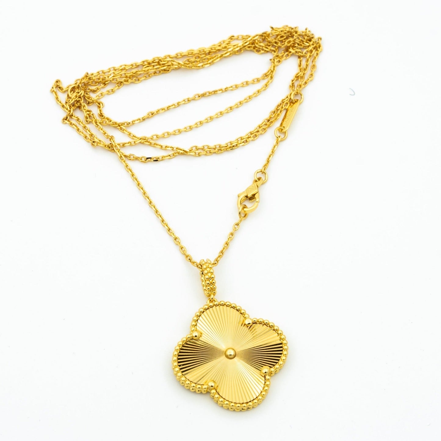 [Lora]CLOVER 25MM PEDANT NECKLACE GOLD