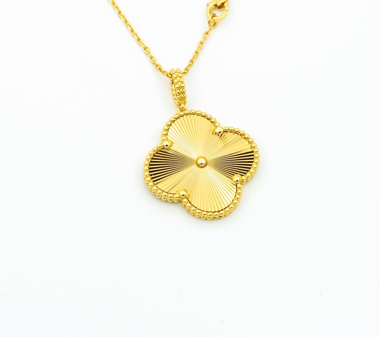 [Lora]CLOVER 25MM PEDANT NECKLACE GOLD