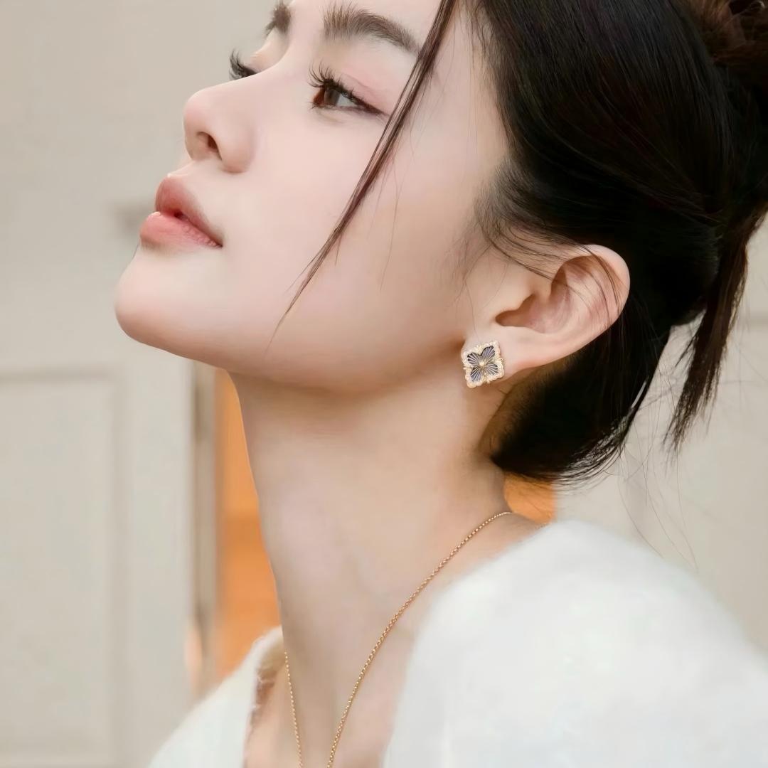 [Lora JEWELRY]OPERA TULLE GOLD BUTTON EARRINGS ENAMELED ELEMENT