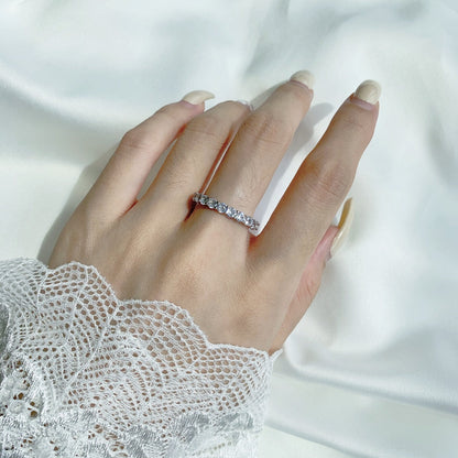 [LORA]Sparkling Round Cut Tennis Ring