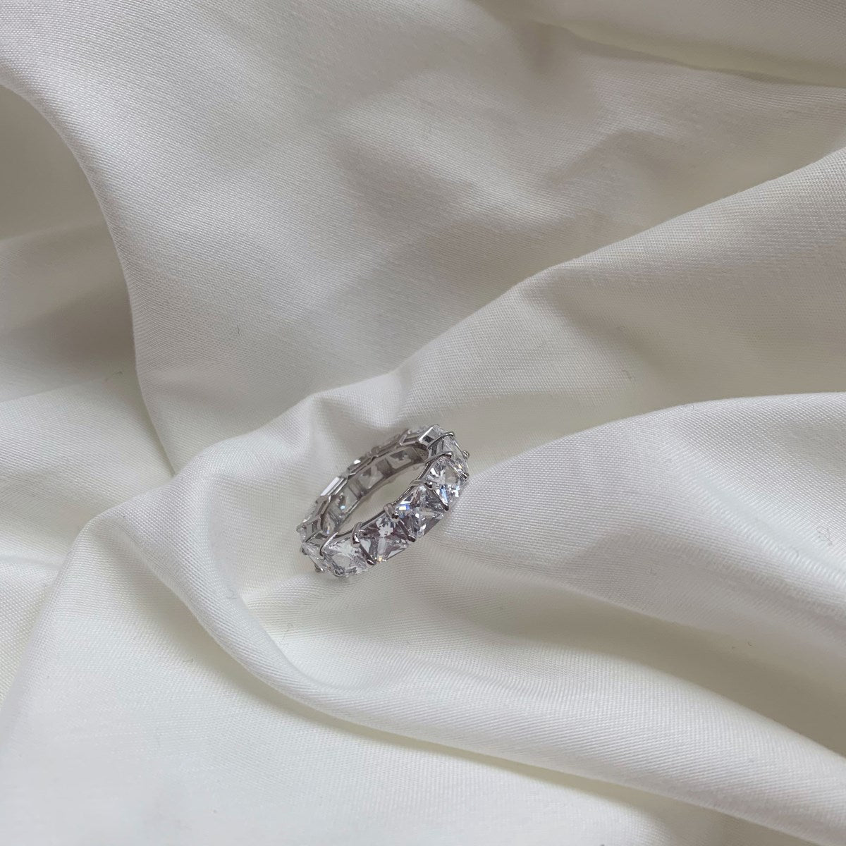 [LORA]Elegant Princess Cut Tennis Ring