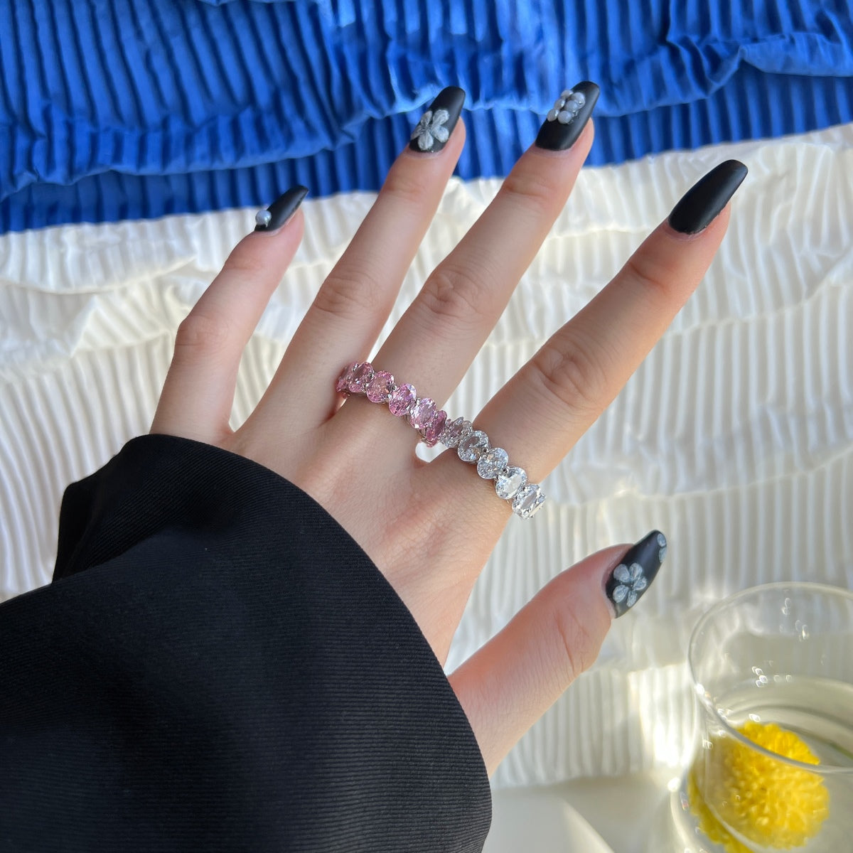 [LORA]Dainty Elongated Cushion Cut Tennis Ring