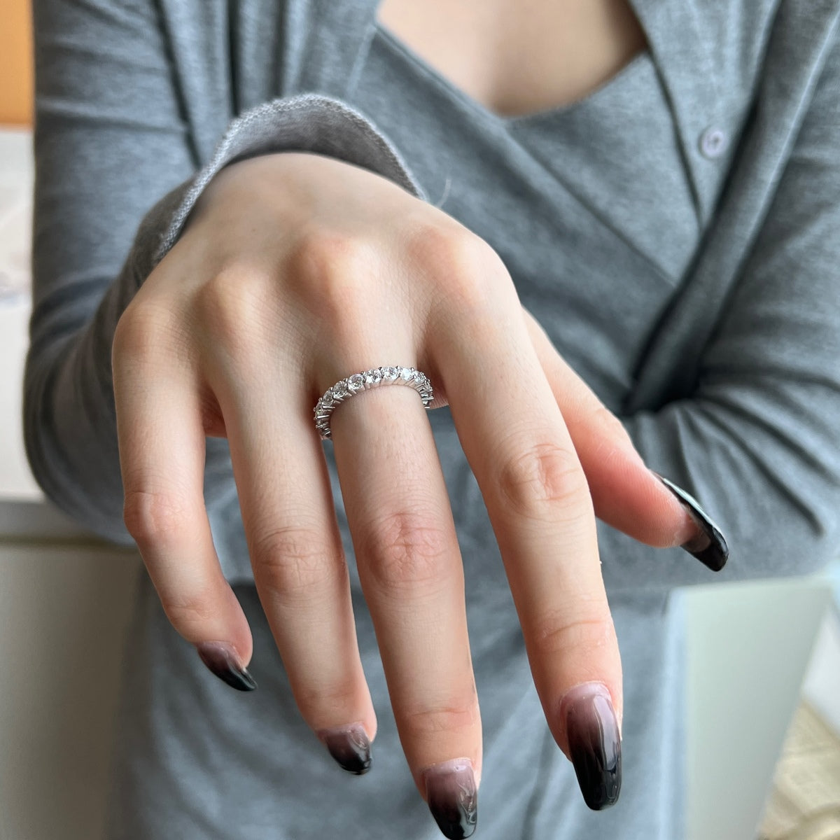 [LORA]Sparkling Round Cut Tennis Ring