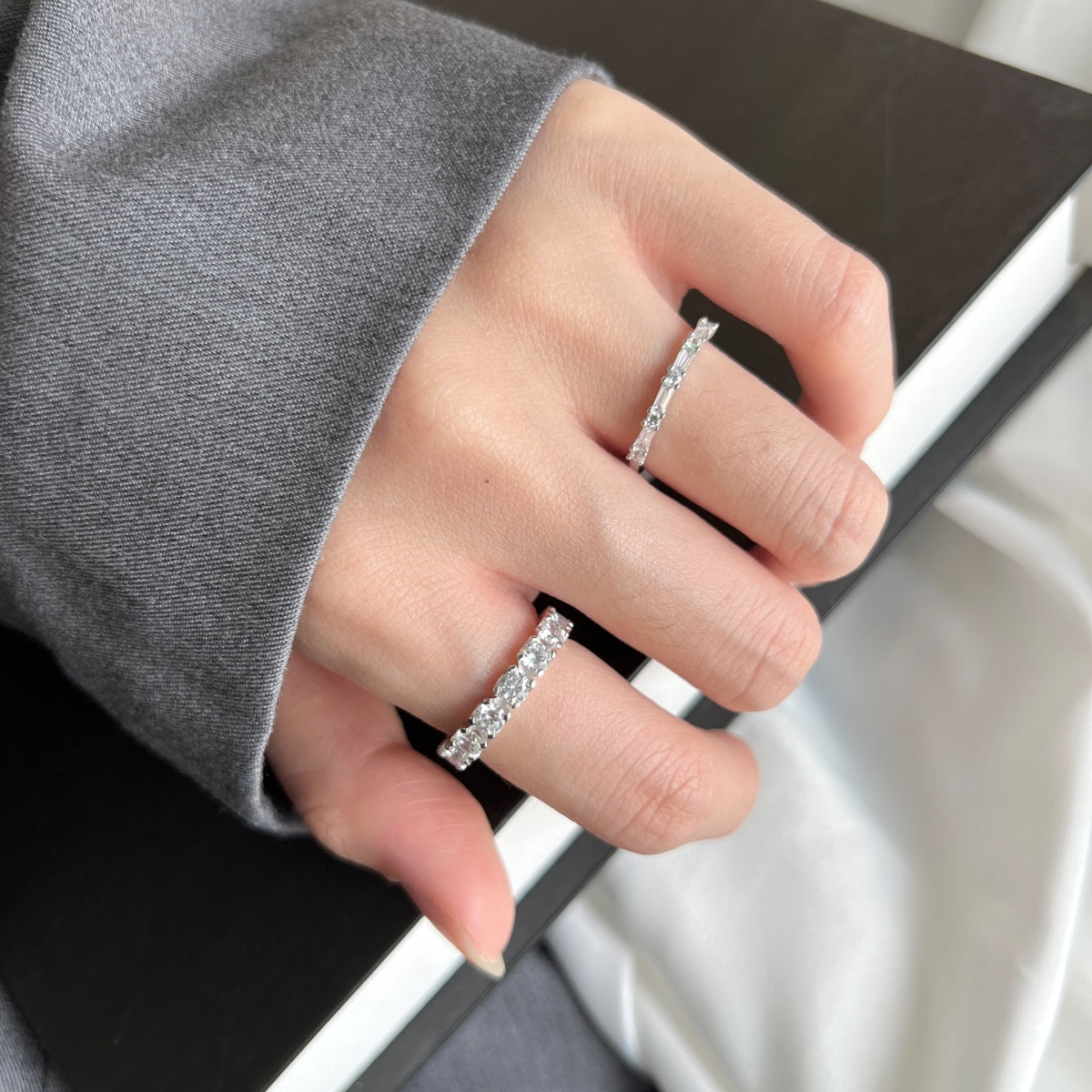 [LORA]Eternity Round Cut Tennis Ring