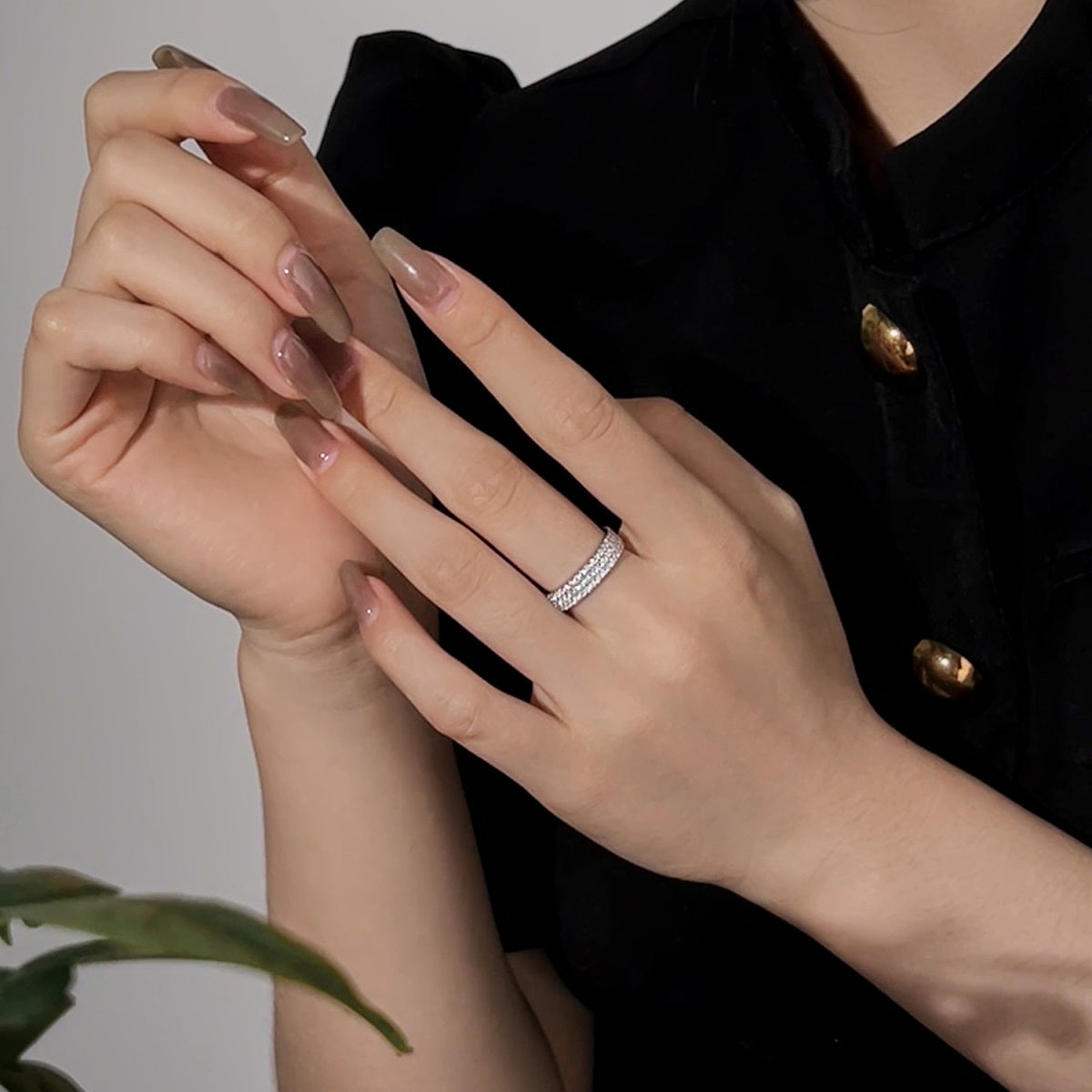 [LORA]Dainty Round Cut Tennis Ring
