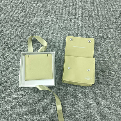 [LORA]VA CLOVER BOX GIFT BAG