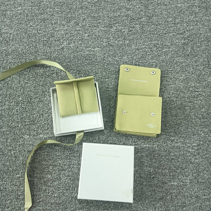 [LORA]VA CLOVER BOX GIFT BAG