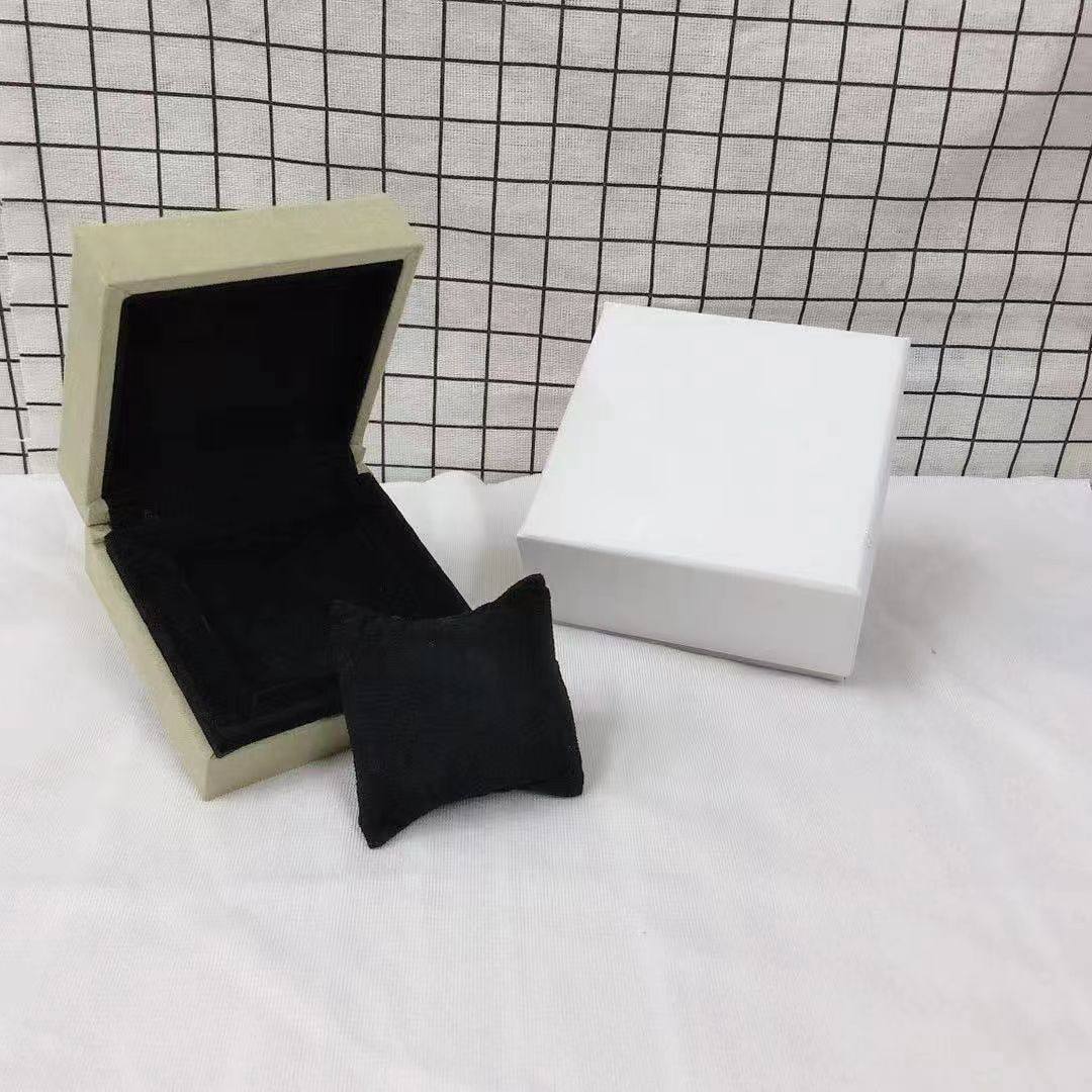 [LORA]VA CLOVER BOX GIFT BAG