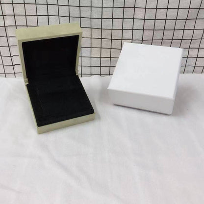 [LORA]VA CLOVER BOX GIFT BAG