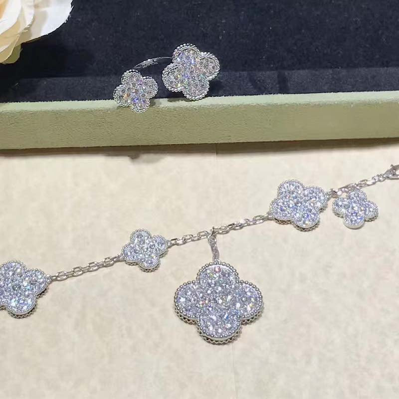 [LORA]CLOVER 6 MOTIFS SILVER DIAMOND BRACELET