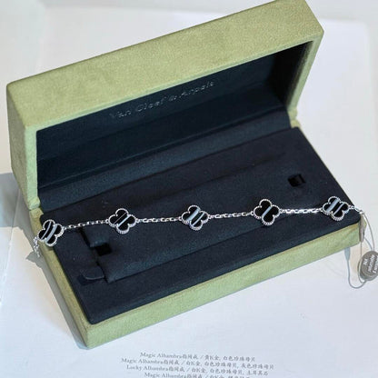 [LORA]CLOVER 5 MOTIF VEINED ONYX BRACELET SILVER