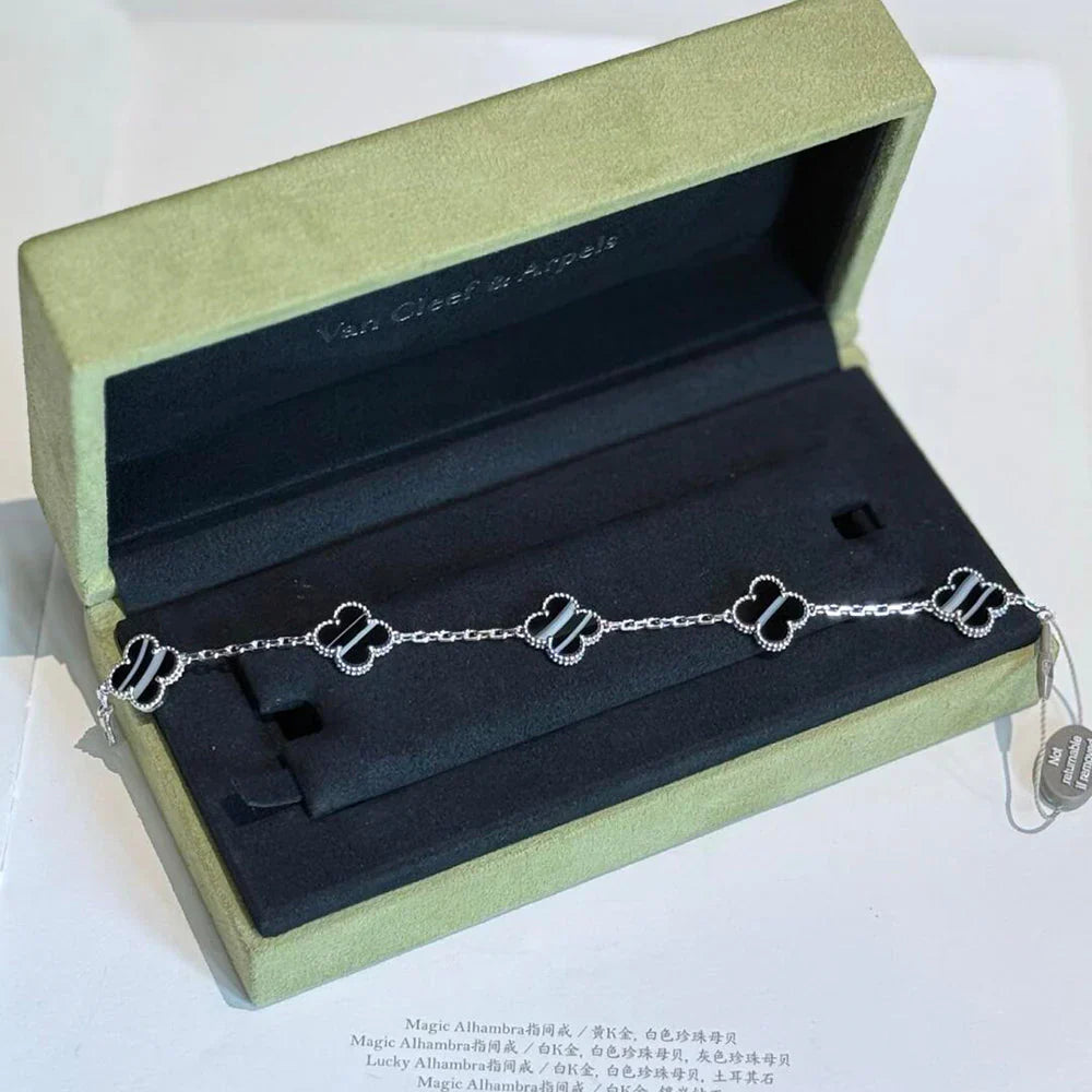 [Lora] CLOVER 5 MOTIF PULSAR STONE BRACELET COLLECTION
