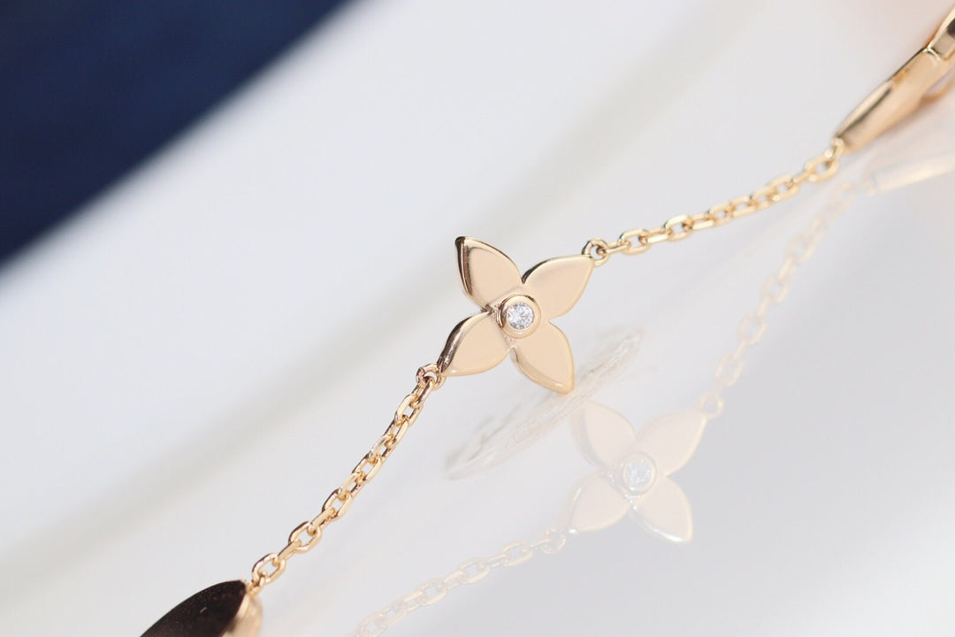[LORA]LEAF CLOVER BRACELET