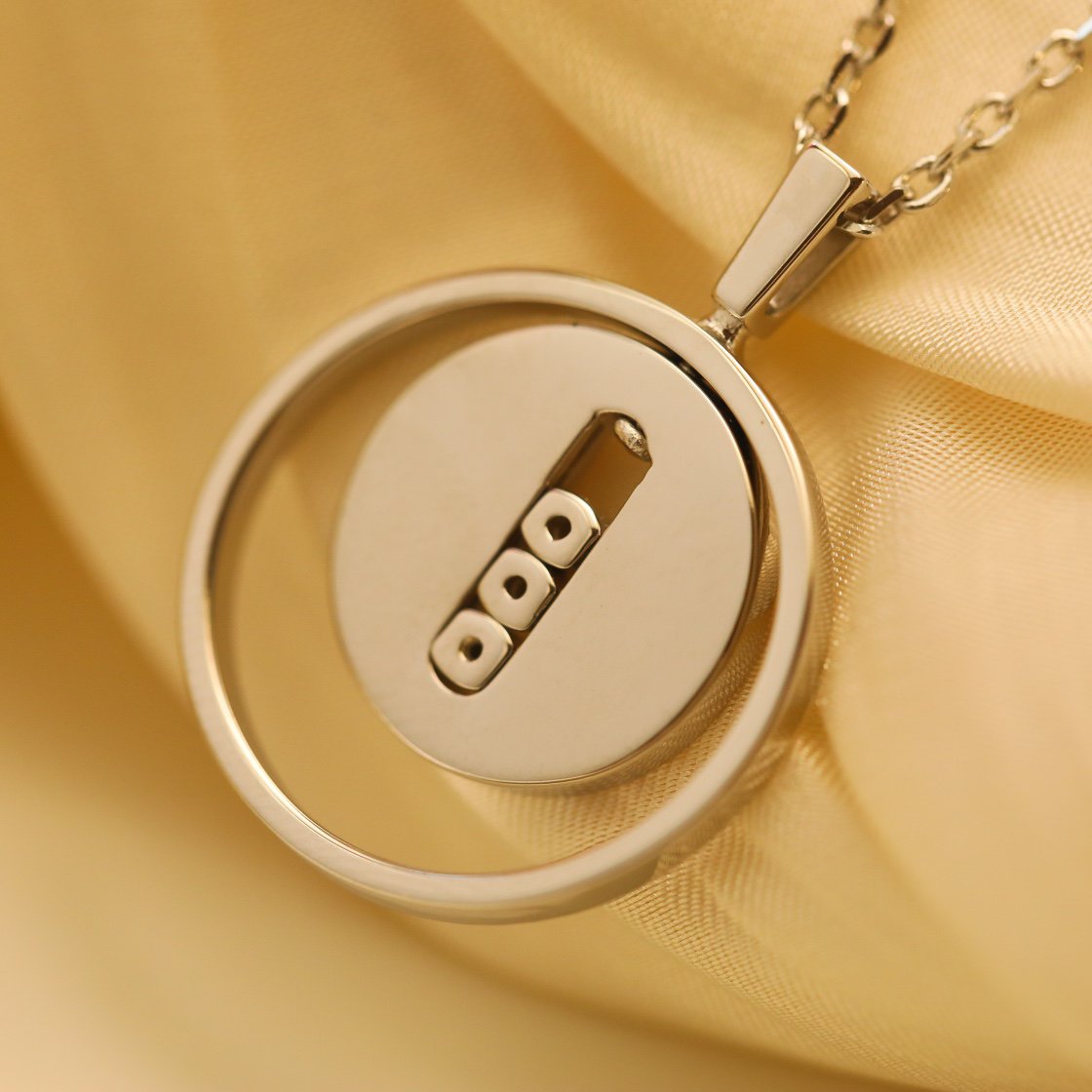 [LORA] LUCKY MOVE MM SILVER DIAMOND NECKLACE