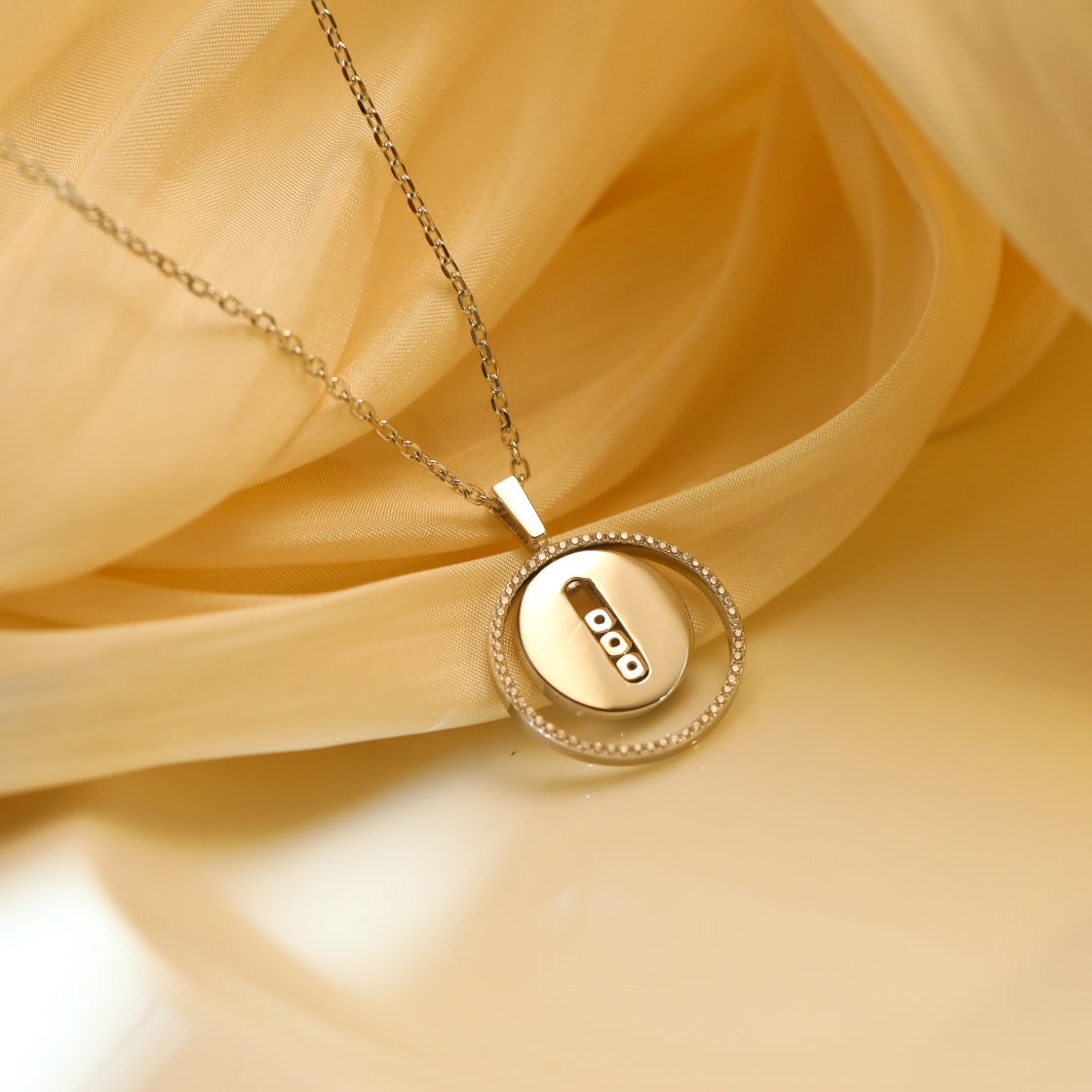 [LORA] LUCKY MOVE MM SILVER DIAMOND NECKLACE