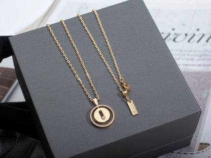 [LORA] LUCKY MOVE PM NECKLACE PINK GOLD DIAMOND