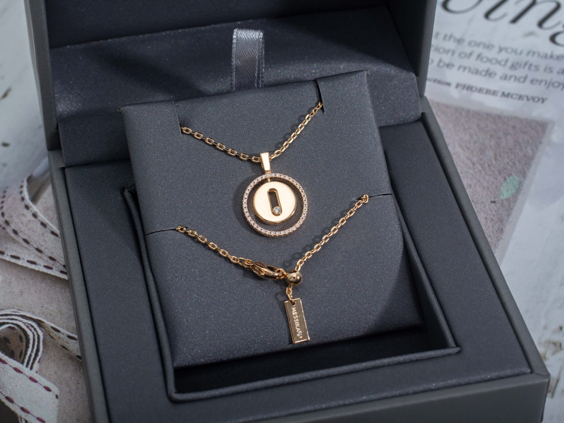 [LORA] LUCKY MOVE PM NECKLACE PINK GOLD DIAMOND