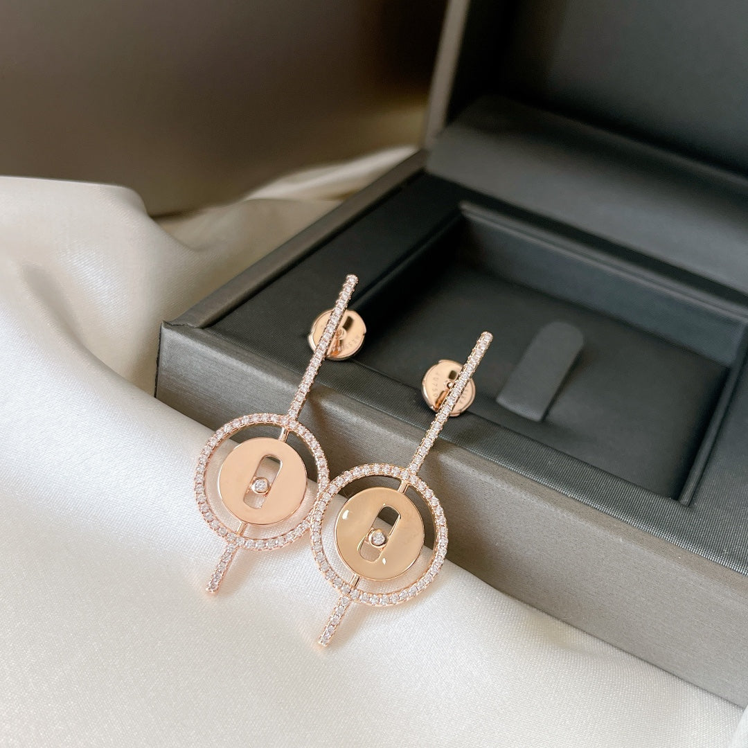 [LORA] LUCKY MOVE ARROW PINK GOLD DIAMOND EARRINGS