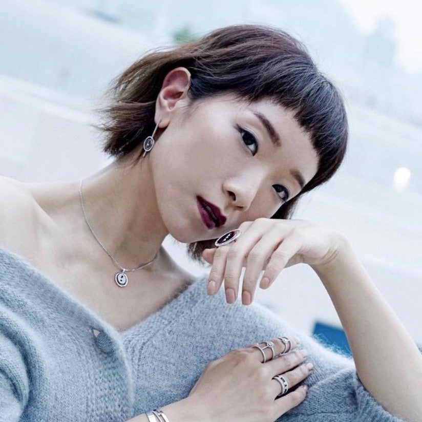 [LORA] LUCKY MOVE ARROW PINK GOLD DIAMOND EARRINGS
