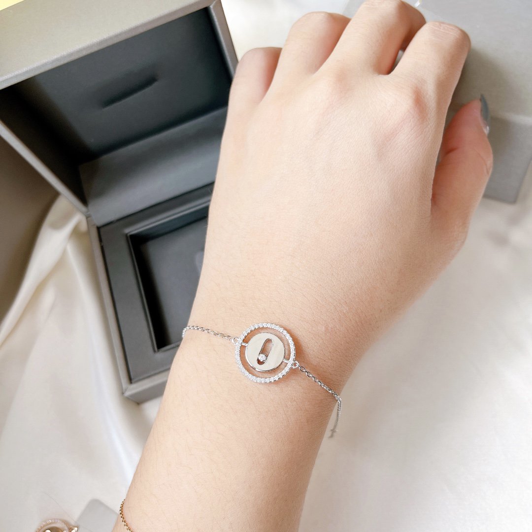 [LORA] LUCKY MOVE PAVED DIAMOND BRACELET
