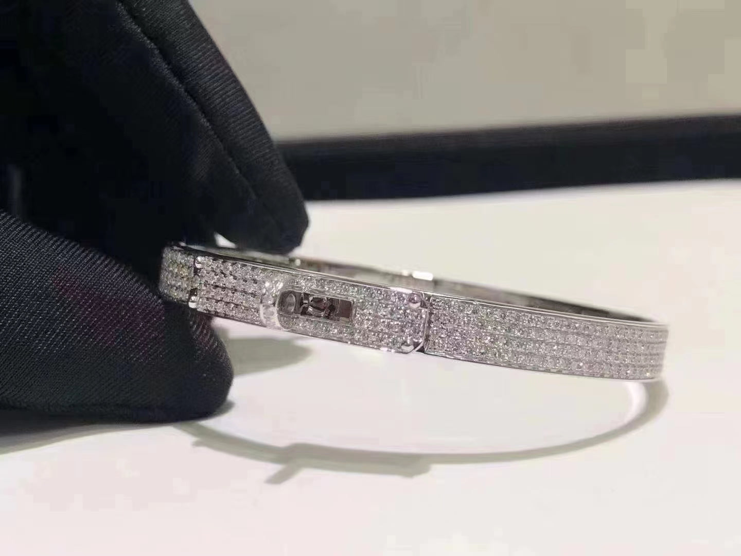 [LORA]HM KELLY BRACELET IN SILVER AND FULL PAVE DIAMOND