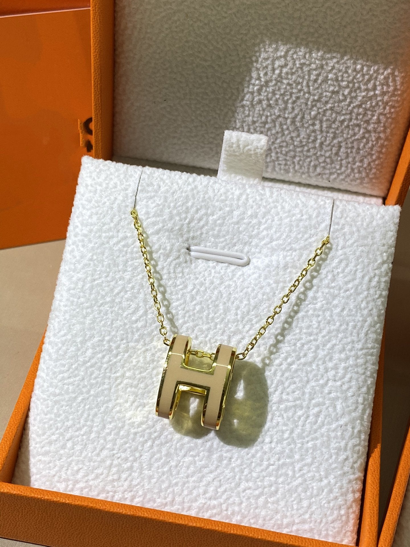 [LORA]HM CLIC YELLOW ENAMEL GOLD NECKLACE