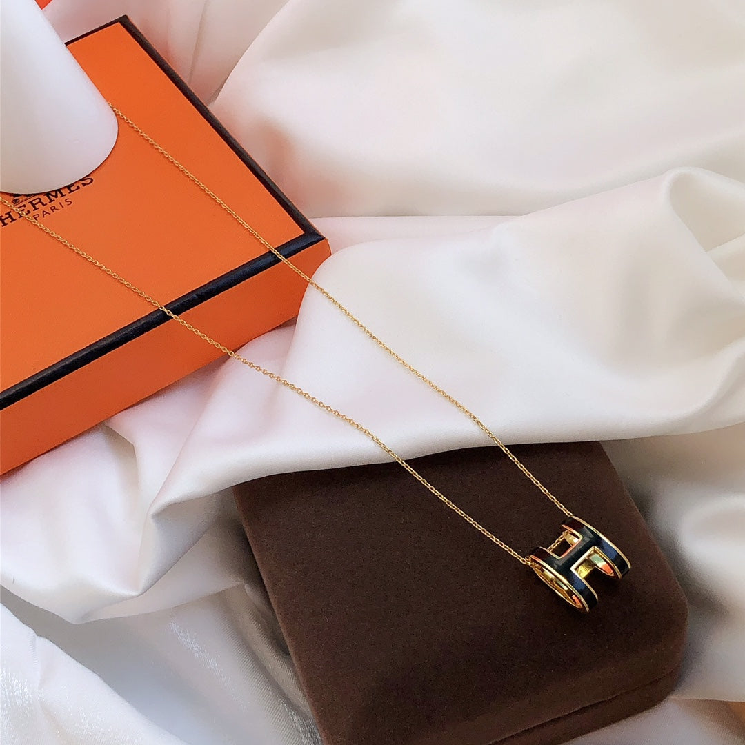 [LORA]HM CLIC BLACK ENAMEL GOLD NECKLACE