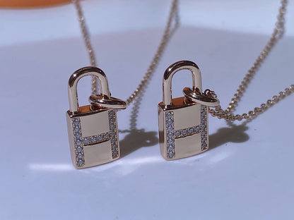 [LORA]HM ADVANCED NICHE LOCK HEAD NECKLACE DIAMONDS