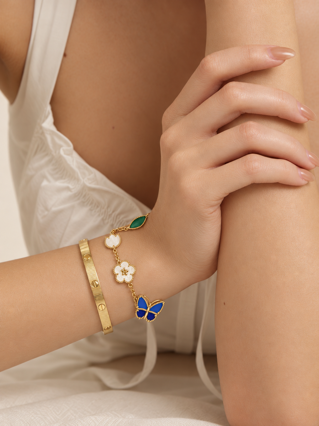 [Lora] Lucky Spring Butterfly 5-Motif & LOVE Unlimited Bracelet Stack Set