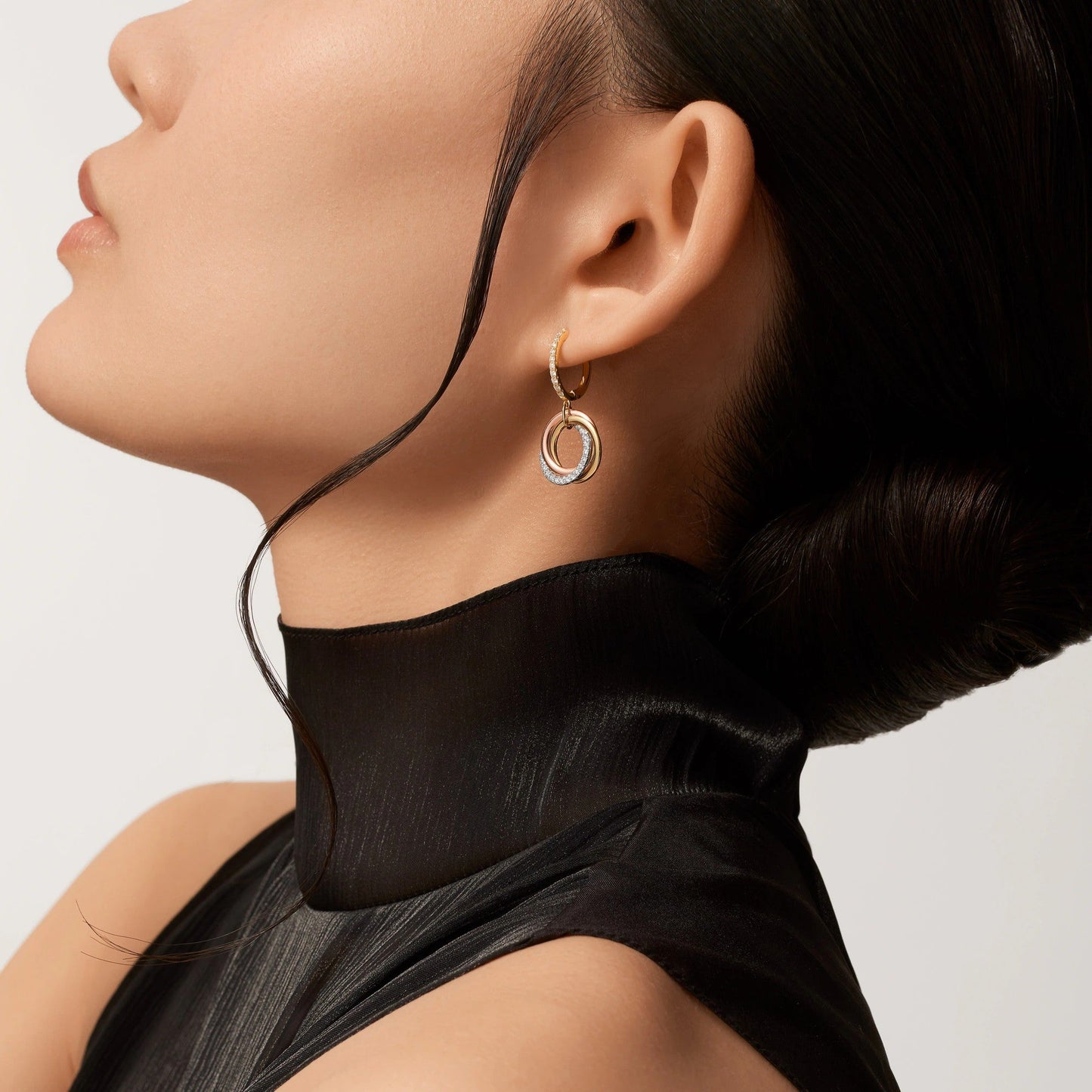 [LORA] TRINITY HALF DIAMOND  EARRINGS