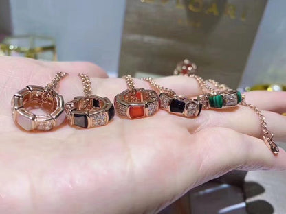 [LORA]SERPENTI PEDANT DIAMOND NECKLACE