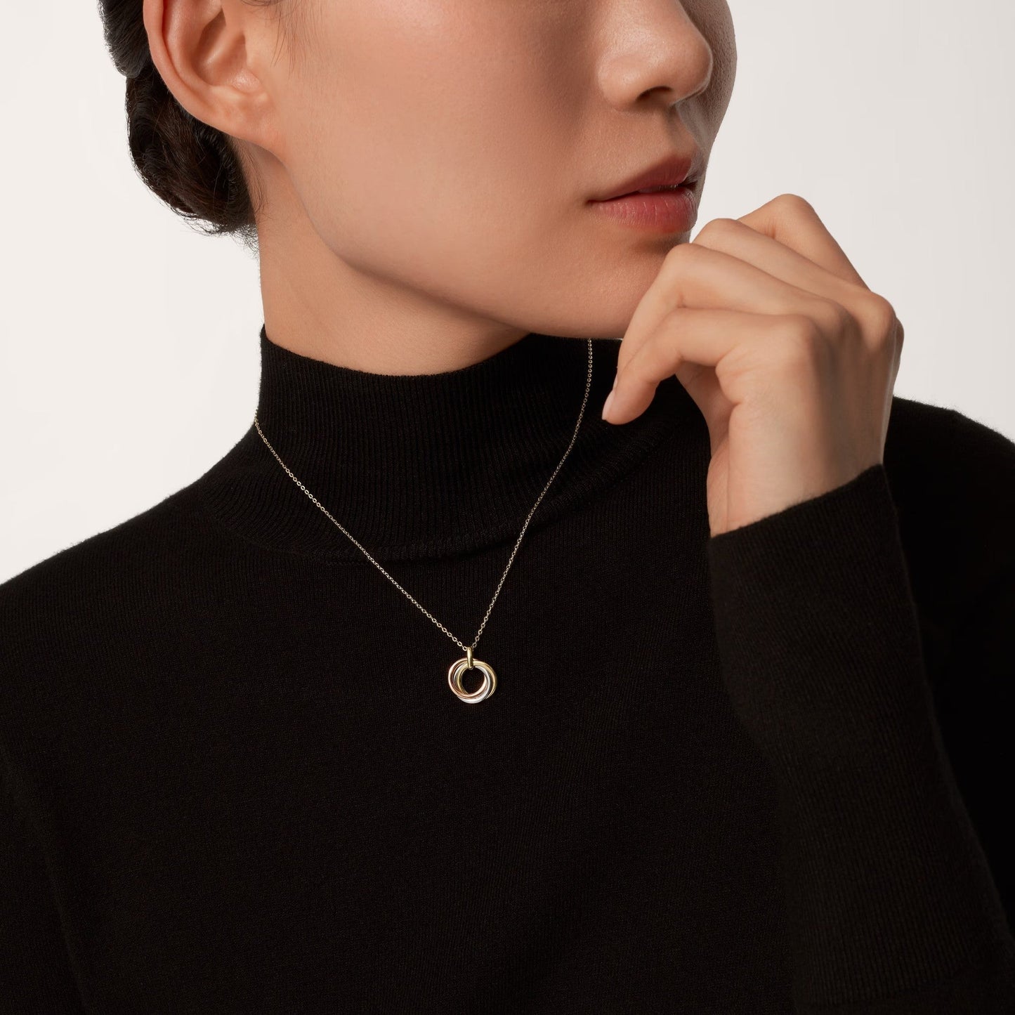[LORA] TRINITY SMALL NECKLACE