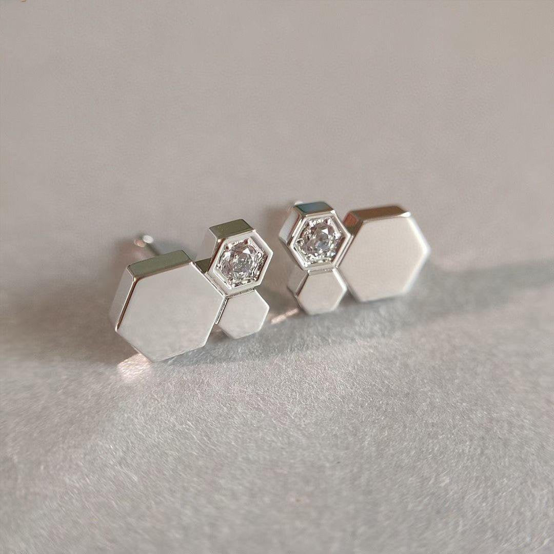 [LORA]BEE LOVE SILVER DIAMOND EARRINGS