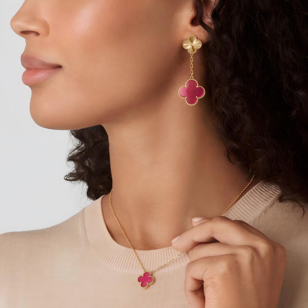 [Lora]Clover Pink Enamel Necklace & Earring Jewelry Set