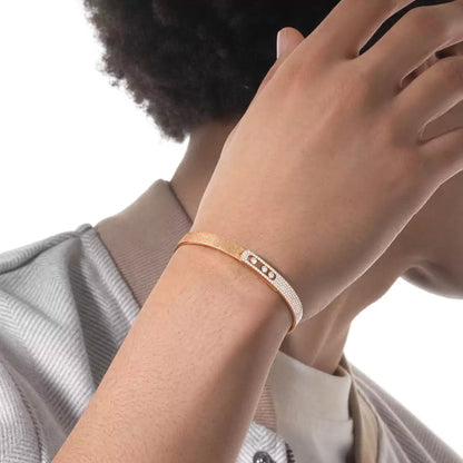[LORA] Move Noa Ciselé half pavé bangle