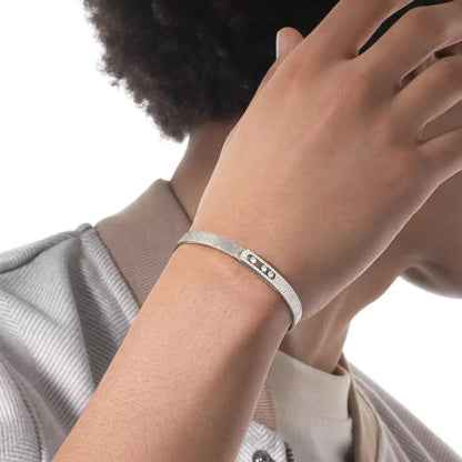 [LORA] Move Noa Ciselé half pavé bangle