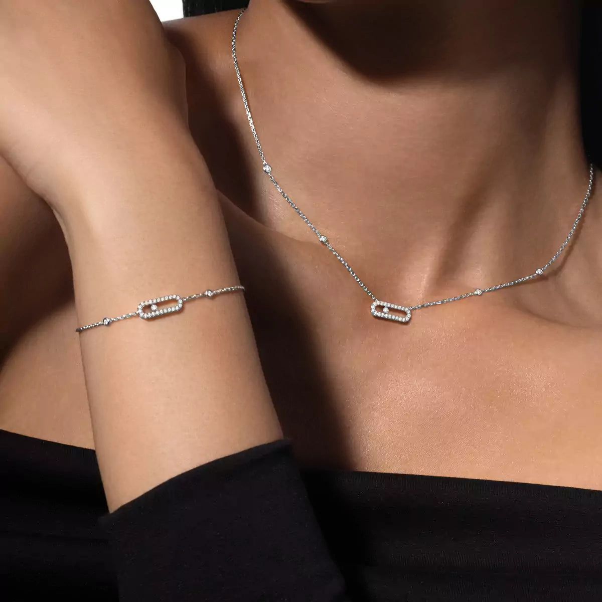 [LORA] Move Uno Necklace