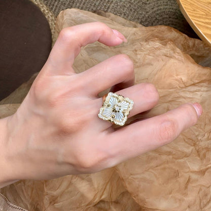 [Lora JEWELRY] OPERA TULLE  RING WITH  ENAMEL BACKGROUND