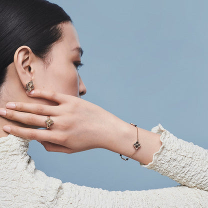 [Lora JEWELRY] OPERA TULLE  RING WITH  ENAMEL BACKGROUND