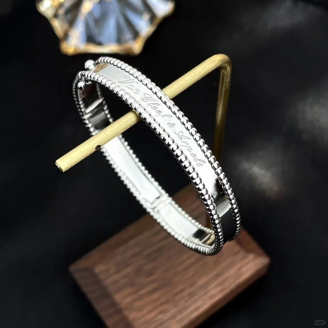 [Lora]CLOVER PERLEE BRACELET SIGNATURE ENGRAVING SERIES