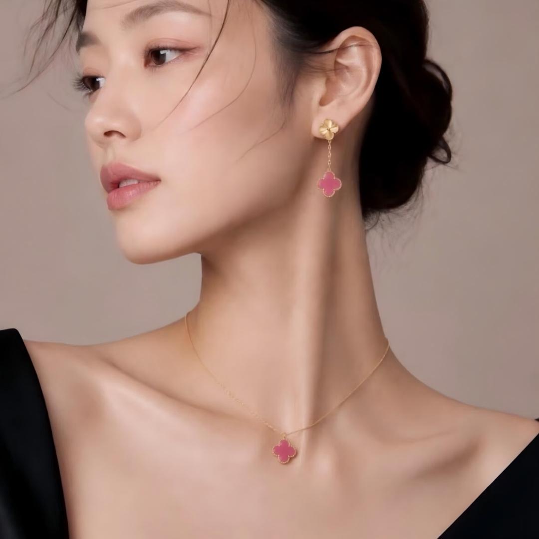 [Lora] NEW CLOVER 1 MOTIFS PINK ENAMEL NECKLACE