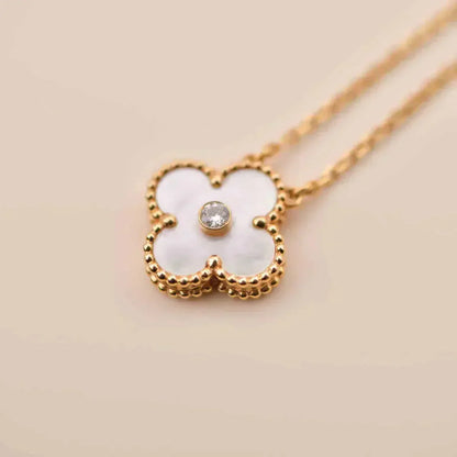[LORA]CLOVER 15MM DIAMOND WHITE FRITILLARIA NECKLACE
