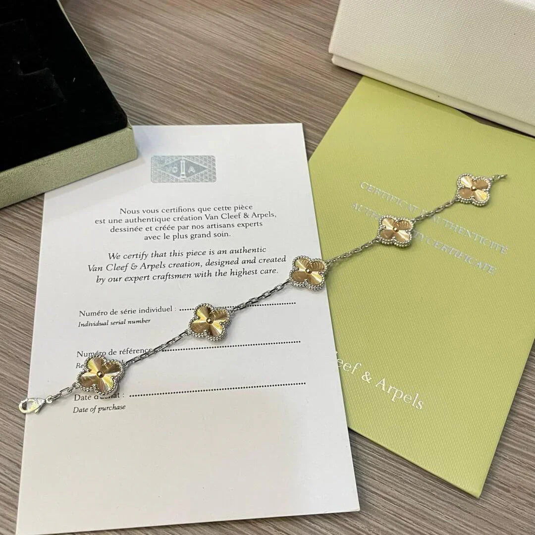 [Lora] CLOVER 5 MOTIF LASER BRACELET COLLECTION