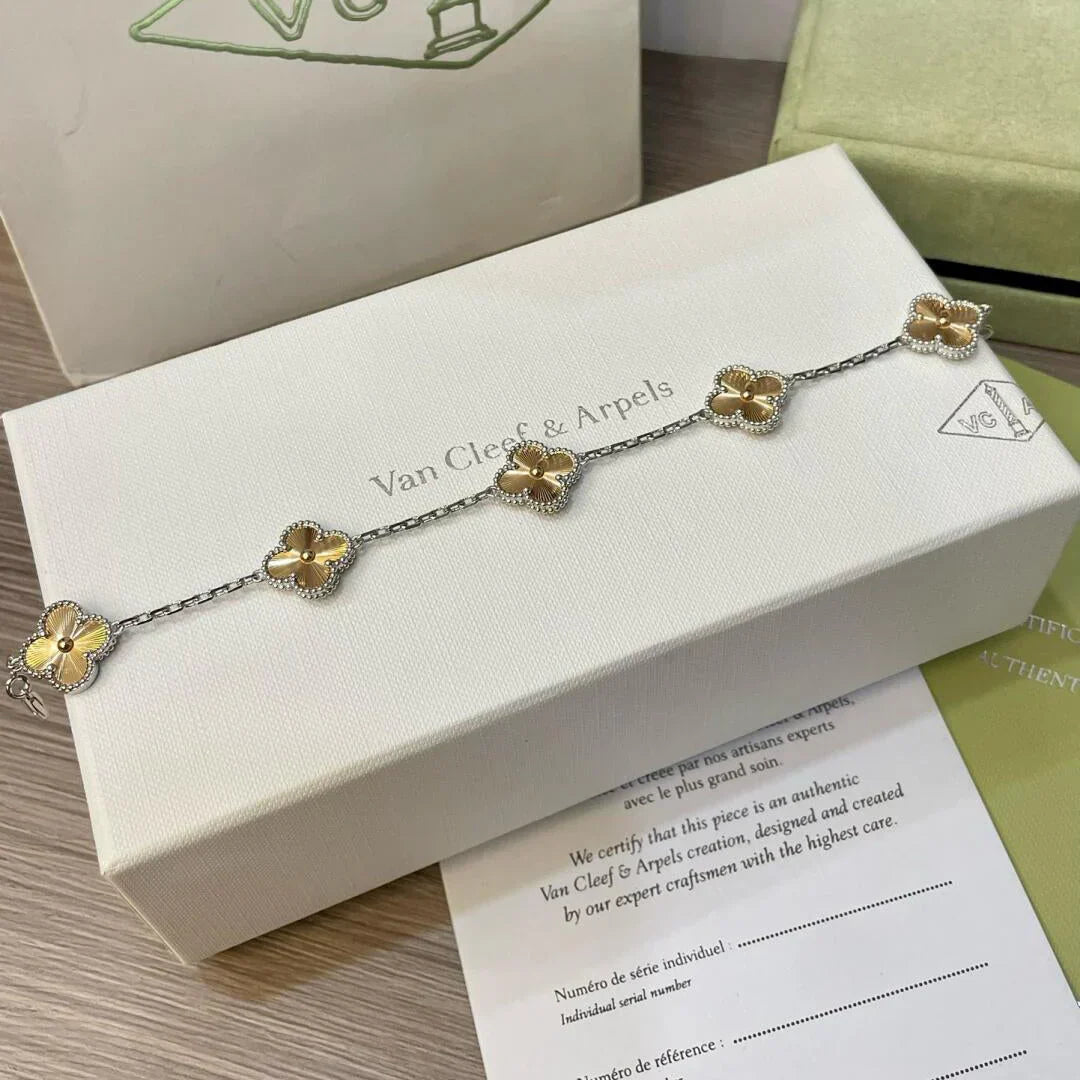 [Lora] CLOVER 5 MOTIF LASER BRACELET COLLECTION